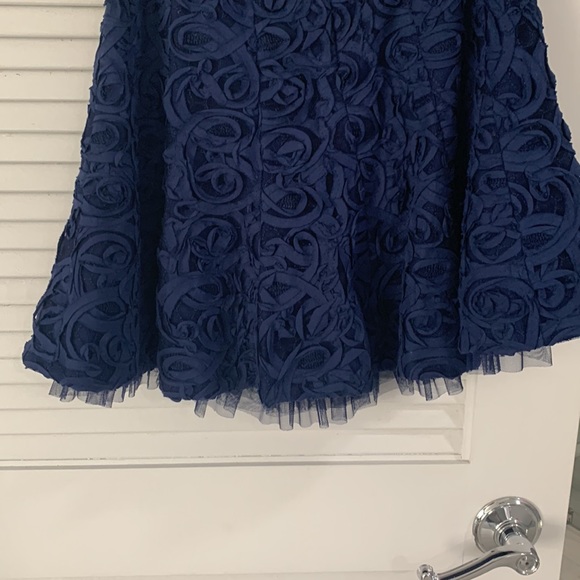 BCBG Blue Evening Dress in Size 2 - Picture 5 of 10